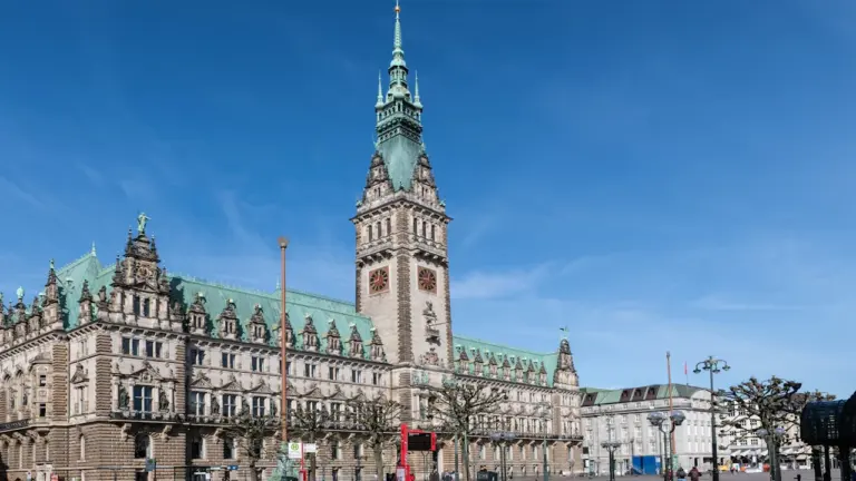 Hamburgs Verwaltung wächst – wo die Kräfte ankommen