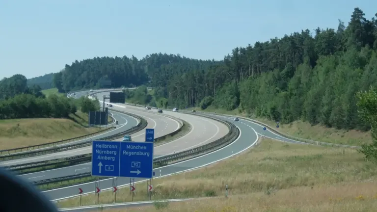 Regensburg: Umweg für Fußgänger und Radfahrer