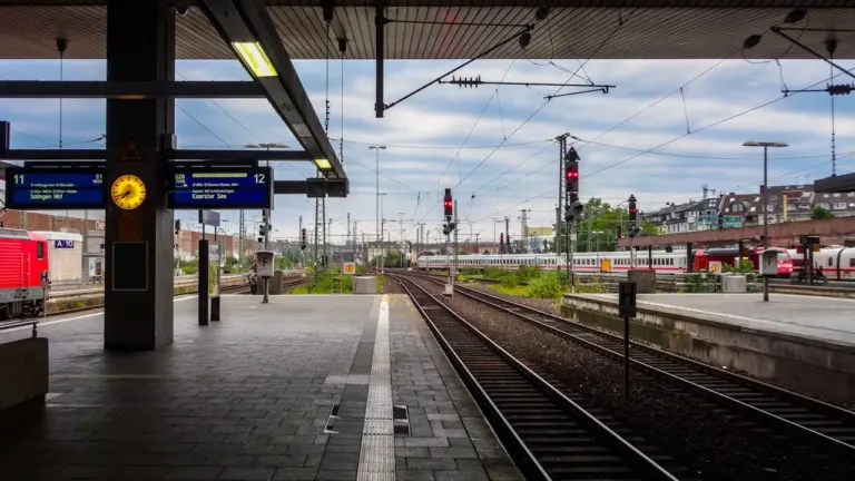 Bahnverkehr am 3. August: Verbindung vor Abfahrt prüfen