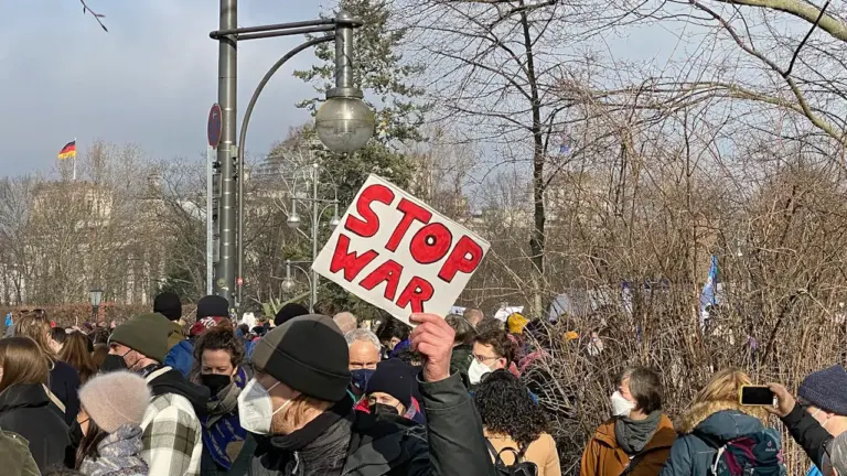 Berlin: Sperrungen wegen Großdemonstration am 8. August