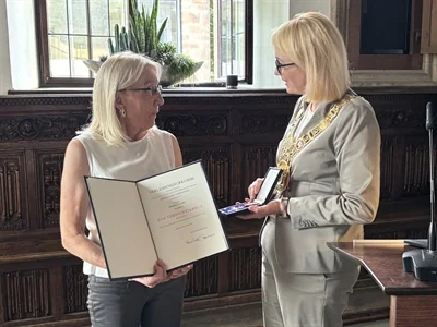 Bundesverdienstkreuz für Monika Budke: Osnabrück ehrt „Frau Schölerberg“