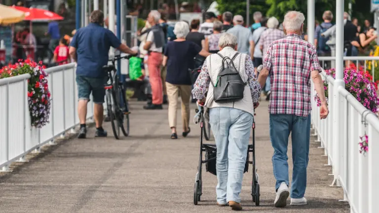 Für Ältere in Rostock öffnen zwei Gratisangebote