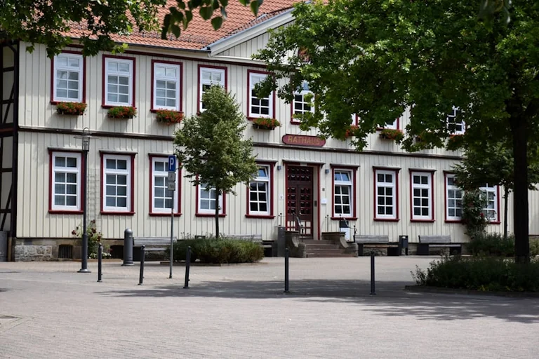 Regensburg: Stadtführung am Neupfarrplatz am 21. August 2026