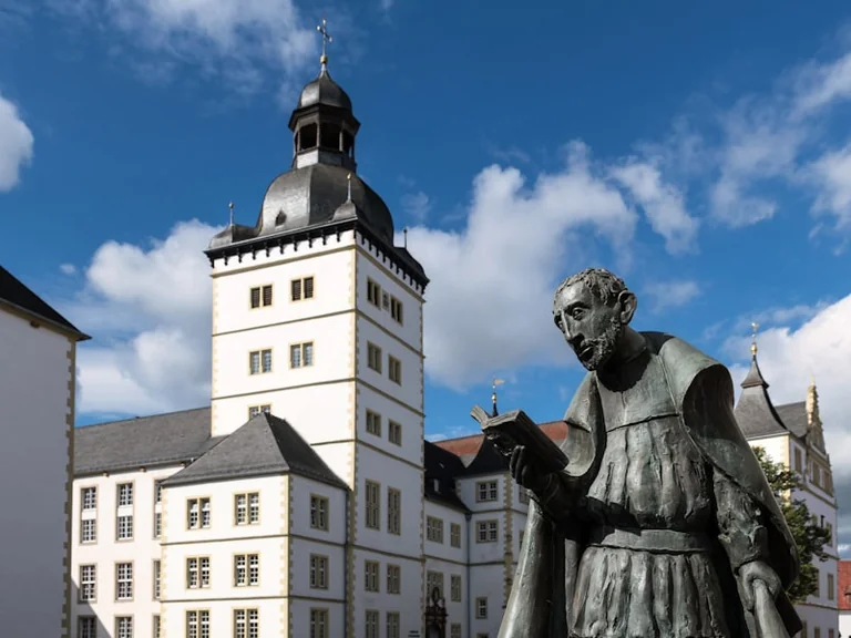 Standplätze für Paderborner Volksfeste 2027: Fristen und Neuerungen