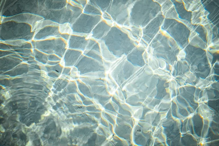 Traumsymbol Wasser: Was seine Form über Gefühle verrät