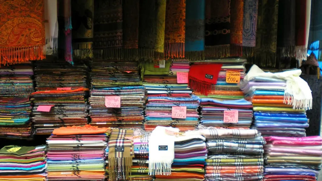 Stoffmarkt Regensburg: Stoffe und Nähzubehör am 3. Oktober